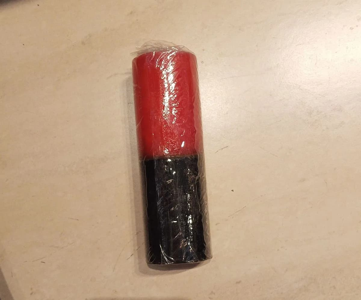 Vela 7 dias vermelho com preto