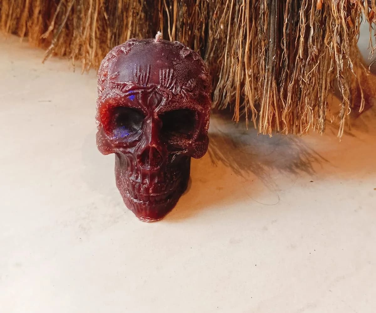 Vela de Caveira inteiriça
